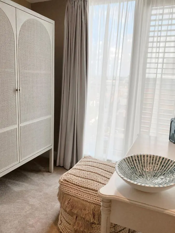 The Seventh Storey Penthouse York 0*,